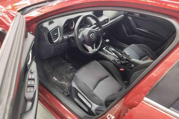 Used Mazda 3 Axela 2016 Sedan 1.5L Automatic Luxury Model Driver Seat