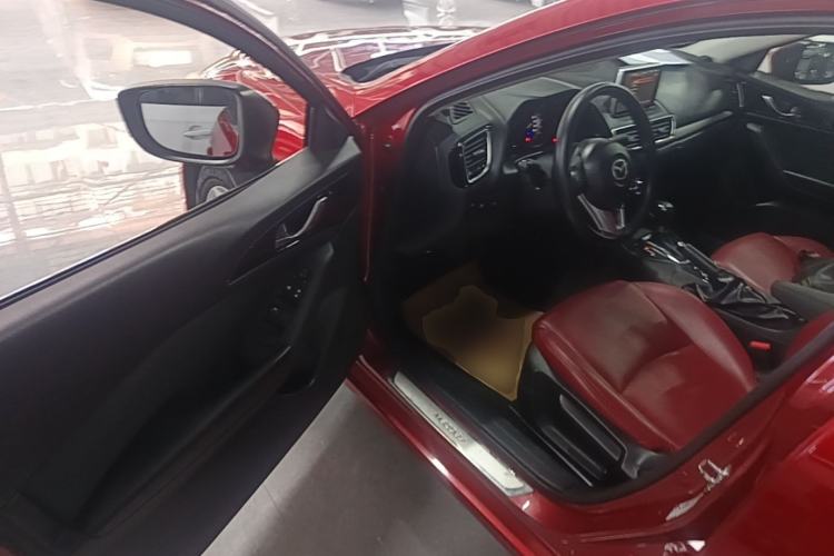 Used Mazda 3 Axela 2016 Sedan 1.5L Automatic Comfort Model Driver Seat