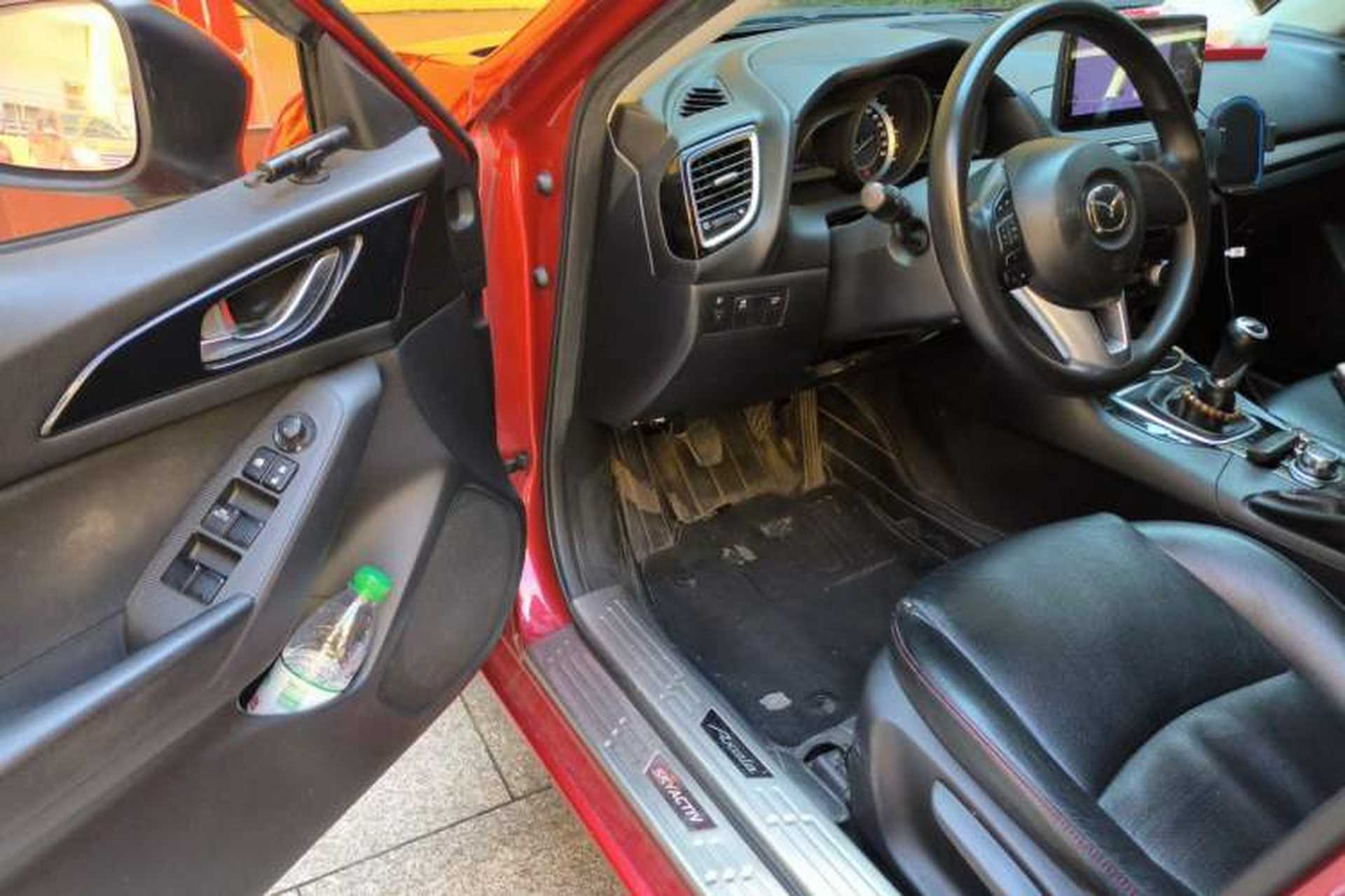 Used Mazda 3 Axela 2016 Sedan 1.5L Manual Luxury Model Driver Seat