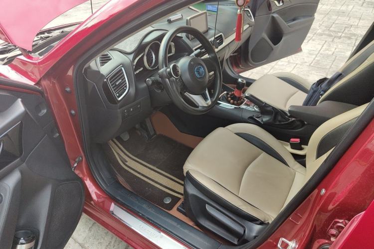 Used Mazda 3 Axela 2016 Sedan 1.5L Manual Luxury Model Driver Seat