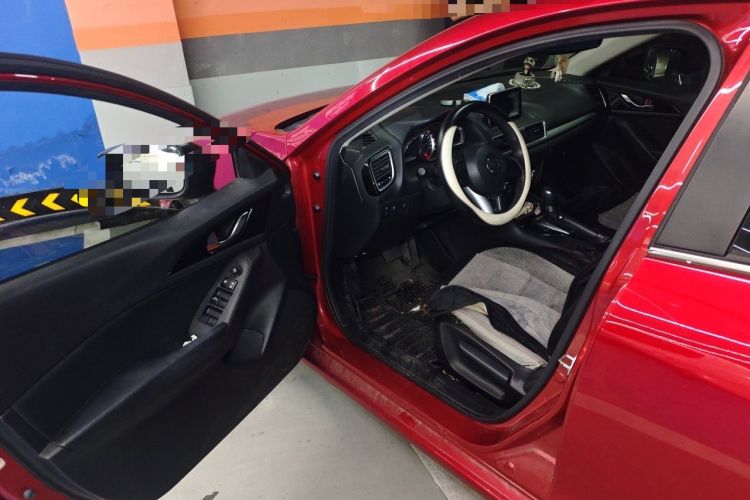 Used Mazda 3 Axela 2016 Sedan 1.5L Automatic Luxury Model Driver Seat