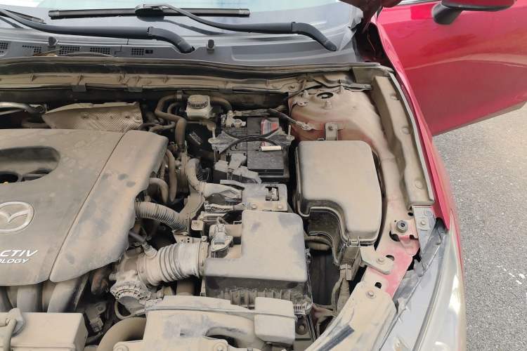 Used Mazda 3 Axela 2016 Sedan 1.5L Automatic Comfort Model Engine Bay Left