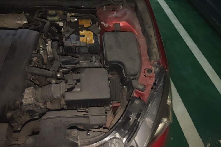 Used Mazda 3 Axela 2016 Sedan 1.5L Automatic Luxury Model Engine Bay Left