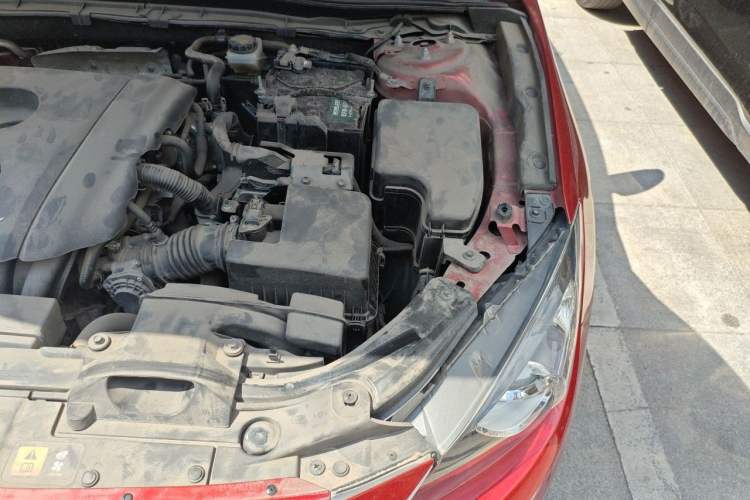 Used Mazda 3 Axela 2016 Sedan 1.5L Automatic Comfort Model Engine Bay Left