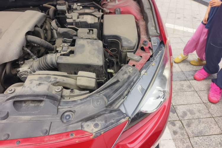 Used Mazda 3 Axela 2016 Sedan 1.5L Automatic Luxury Model Engine Bay Left