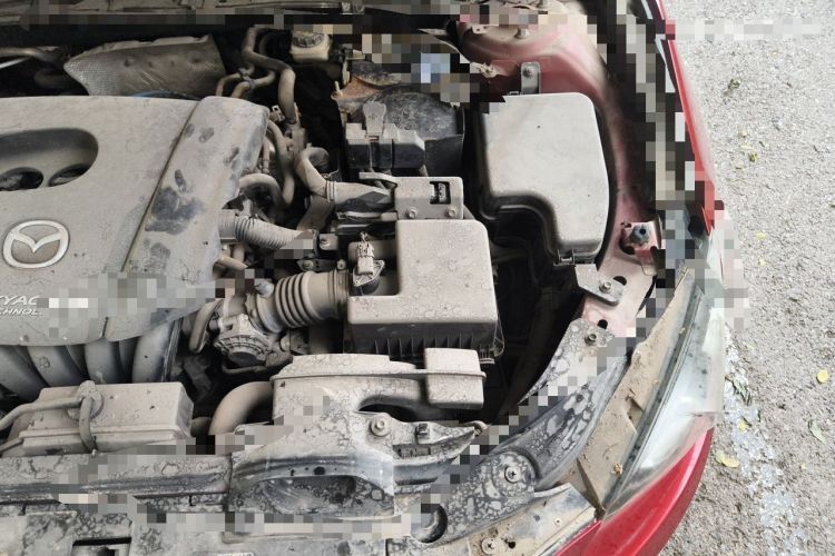 Used Mazda 3 Axela 2016 Sedan 1.5L Automatic Comfort Model Engine Bay Left