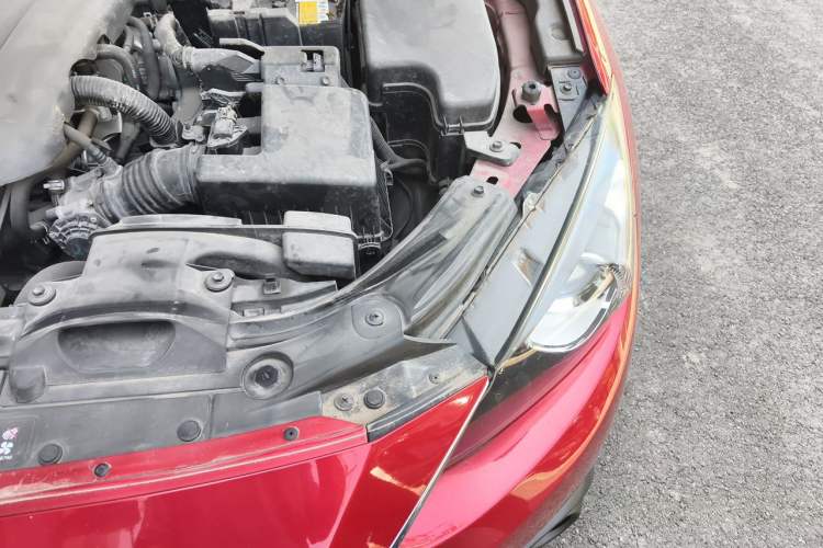 Used Mazda 3 Axela 2016 Sedan 1.5L Automatic Luxury Model Engine Bay Left