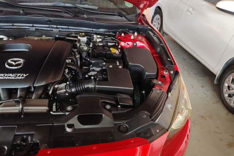Used Mazda 3 Axela 2016 Sedan 1.5L Automatic Luxury Model Engine Bay Left