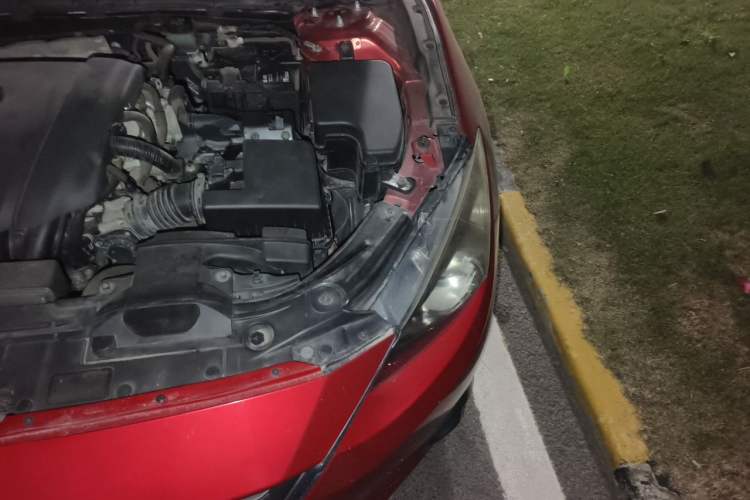 Used Mazda 3 Axela 2016 Sedan 1.5L Automatic Luxury Model Engine Bay Left