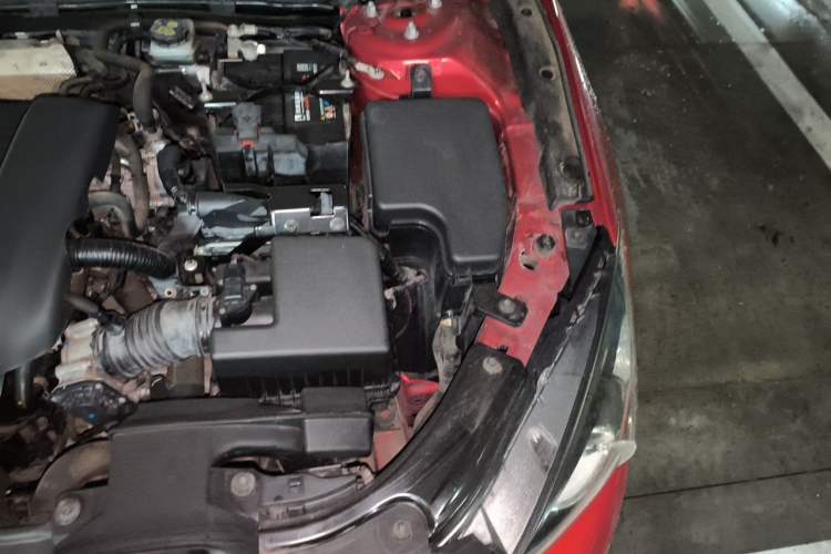 Used Mazda 3 Axela 2016 Sedan 1.5L Automatic Luxury Model Engine Bay Left