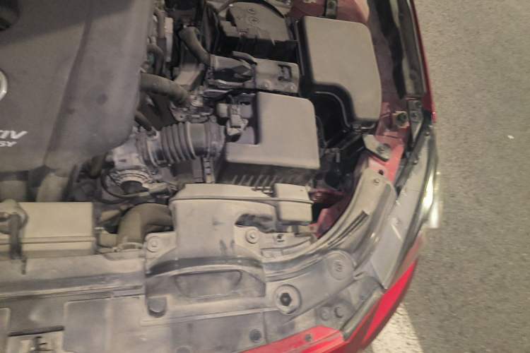 Used Mazda 3 Axela 2016 Sedan 1.5L Automatic Luxury Model Engine Bay Left
