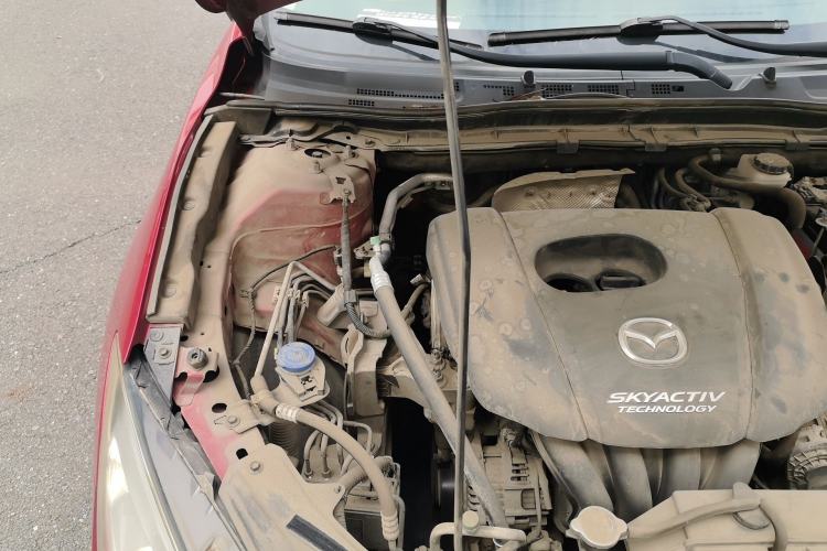 Used Mazda 3 Axela 2016 Sedan 1.5L Automatic Comfort Model Engine Bay Right