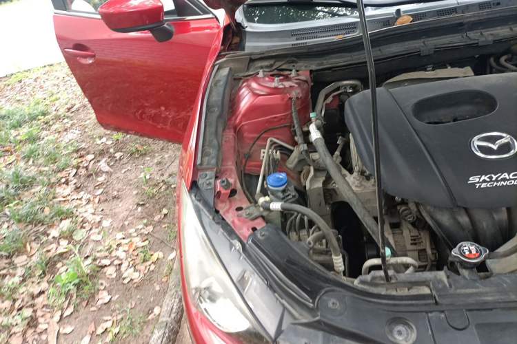 Used Mazda 3 Axela 2016 Sedan 1.5L Automatic Luxury Model Engine Bay Right