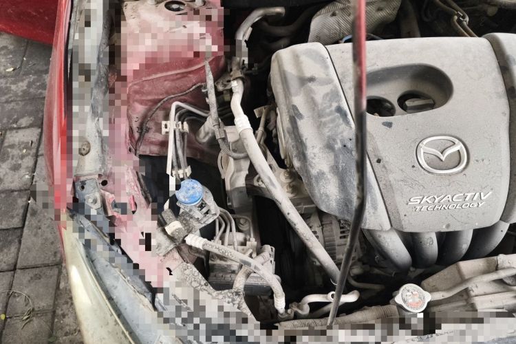 Used Mazda 3 Axela 2016 Sedan 1.5L Automatic Comfort Model Engine Bay Right