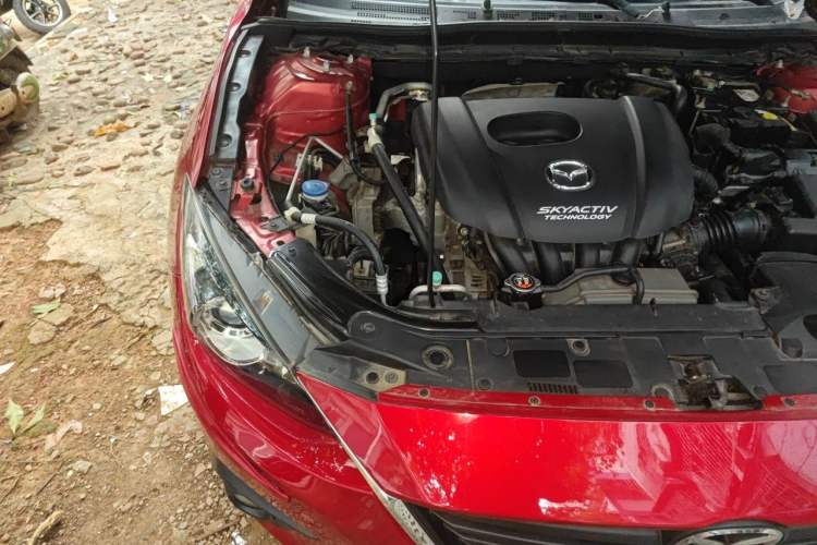 Used Mazda 3 Axela 2016 Sedan 1.5L Automatic Luxury Model Engine Bay Right