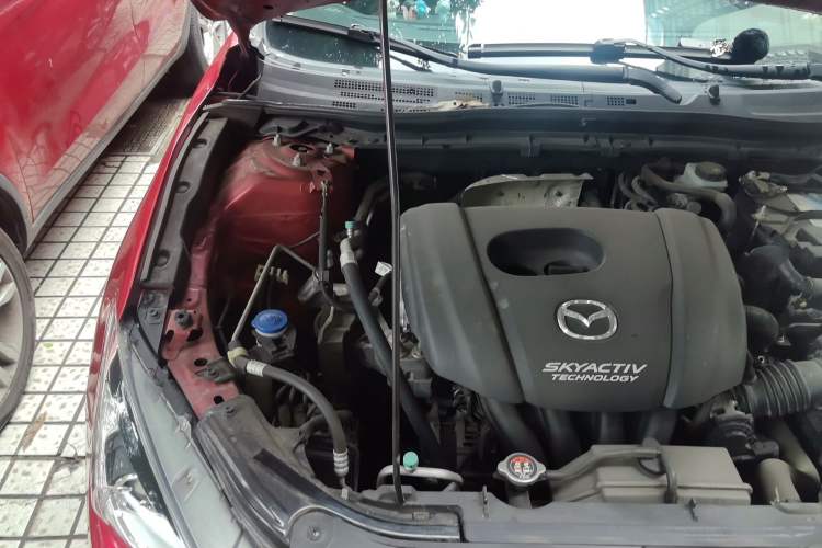 Used Mazda 3 Axela 2016 Sedan 1.5L Automatic Luxury Model Engine Bay Right