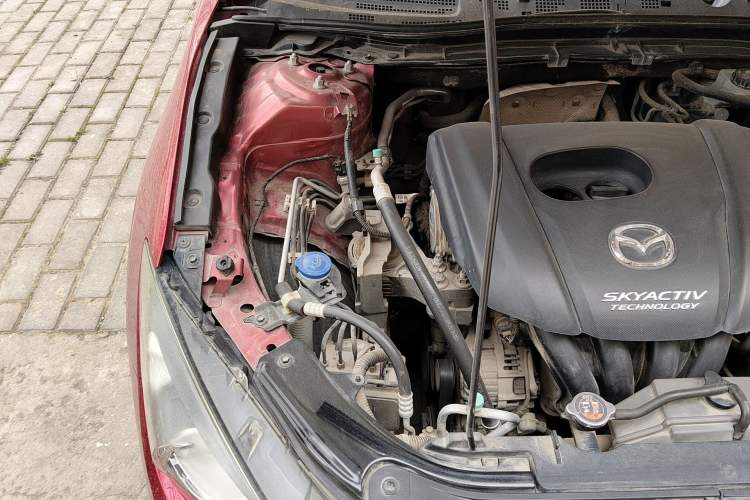 Used Mazda 3 Axela 2016 Sedan 1.5L Automatic Comfort Model Engine Bay Right