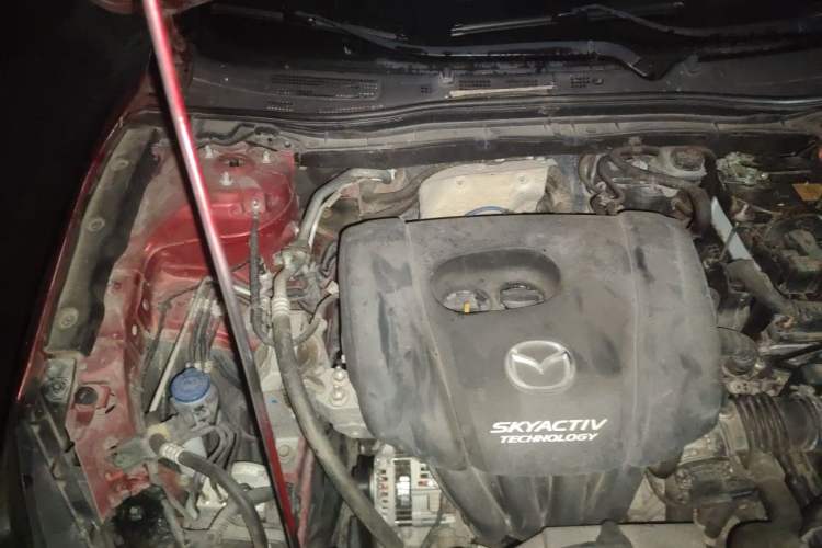 Used Mazda 3 Axela 2016 Sedan 1.5L Automatic Luxury Model Engine Bay Right