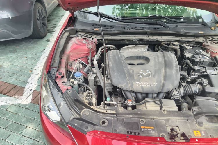 Used Mazda 3 Axela 2016 Sedan 1.5L Automatic Luxury Model Engine Bay Right