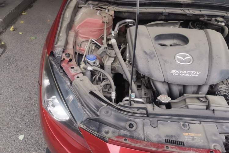 Used Mazda 3 Axela 2016 Sedan 1.5L Automatic Luxury Model Engine Bay Right