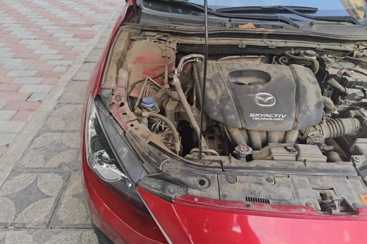 Used Mazda 3 Axela 2016 Sedan 1.5L Automatic Luxury Model Engine Bay Right
