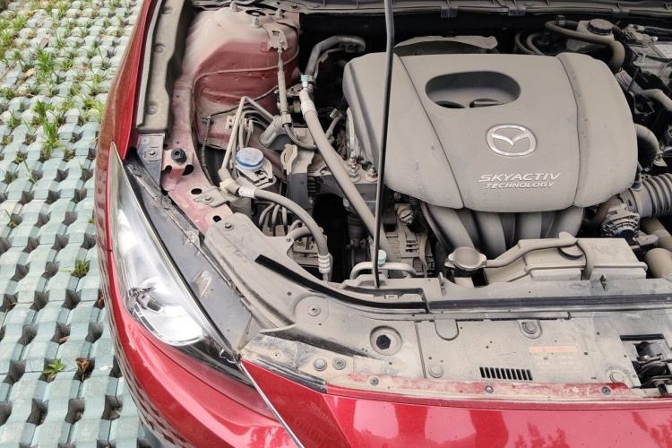Used Mazda 3 Axela 2016 Hatchback 1.5L Automatic Comfort Model Engine Bay Right
