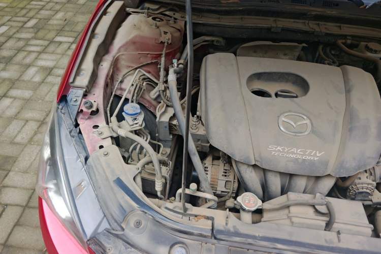 Used Mazda 3 Axela 2016 Sedan 1.5L Automatic Comfort Model Engine Bay Right