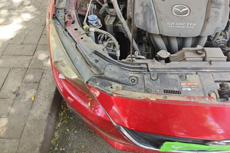Used Mazda 3 Axela 2016 Sedan 1.5L Automatic Comfort Model Engine Bay Right