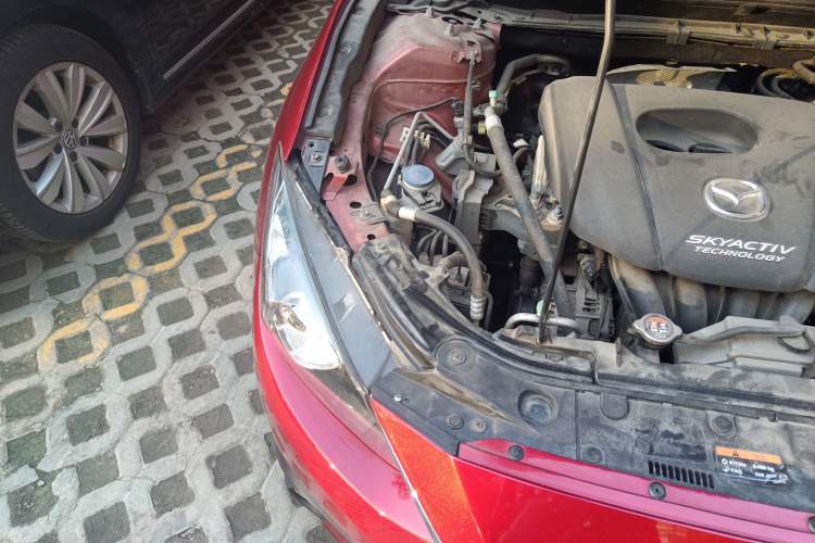 Used Mazda 3 Axela 2016 Sedan 1.5L Automatic Luxury Model Engine Bay Right