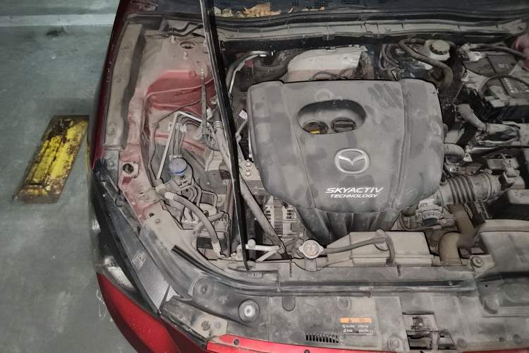 Used Mazda 3 Axela 2016 Sedan 1.5L Automatic Luxury Model Engine Bay Right