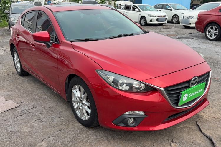 Used Mazda 3 Axela 2016 Hatchback 1.5L Automatic Luxury Model Exterior 1