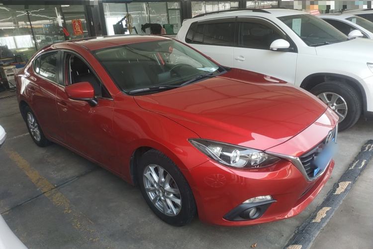Used Mazda 3 Axela 2016 Sedan 1.5L Automatic Luxury Model Exterior 1