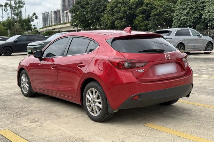Used Mazda 3 Axela 2016 Hatchback 1.5L Automatic Luxury Model Exterior 1