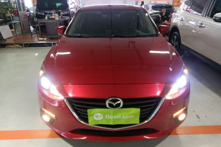 Used Mazda 3 Axela 2016 Sedan 1.5L Automatic Luxury Model Exterior 1