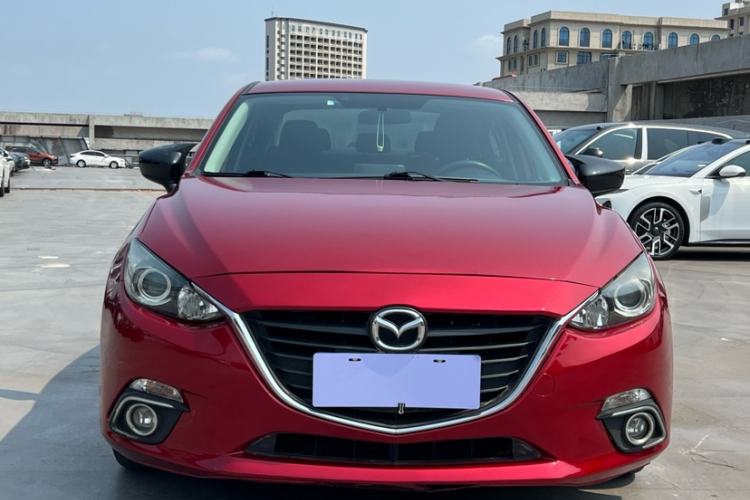 Used Mazda 3 Axela 2016 Sedan 1.5L Automatic Comfort Model Exterior 11