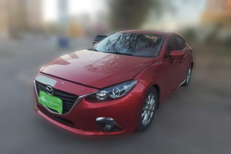 Used Mazda 3 Axela 2016 Sedan 1.5L Automatic Luxury Model Exterior 2