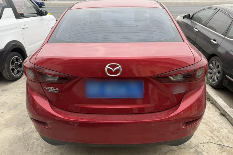 Used Mazda 3 Axela 2016 Sedan 2.0L Automatic Flagship Model Exterior 2