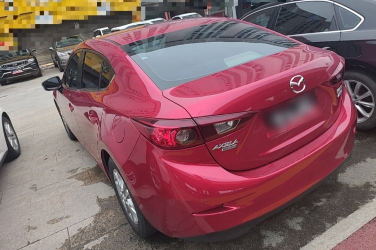 Used Mazda 3 Axela 2016 Sedan 1.5L Automatic Luxury Model Exterior 2