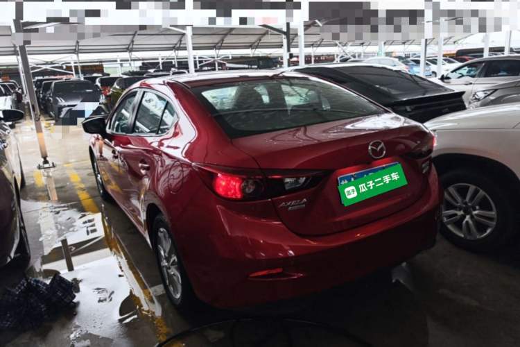 Used Mazda 3 Axela 2016 Sedan 1.5L Automatic Luxury Model Exterior 2