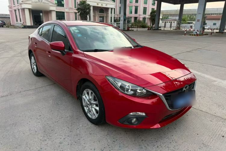 Used Mazda 3 Axela 2016 Sedan 1.5L Automatic Luxury Model Exterior 2