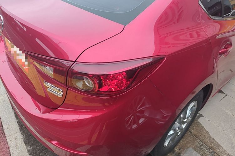 Used Mazda 3 Axela 2016 Sedan 1.5L Automatic Luxury Model Exterior 3