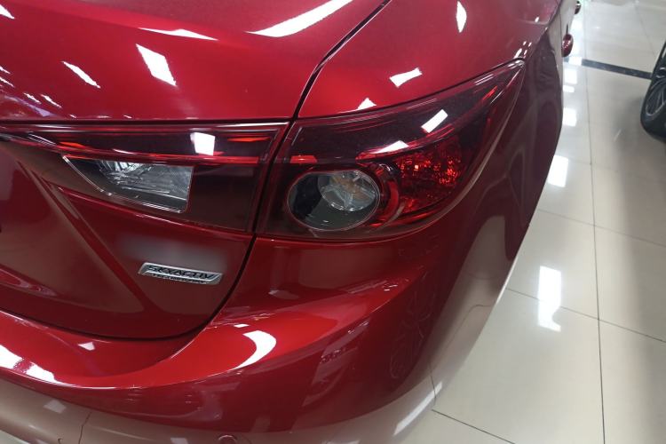 Used Mazda 3 Axela 2016 Sedan 1.5L Automatic Comfort Model Exterior 3