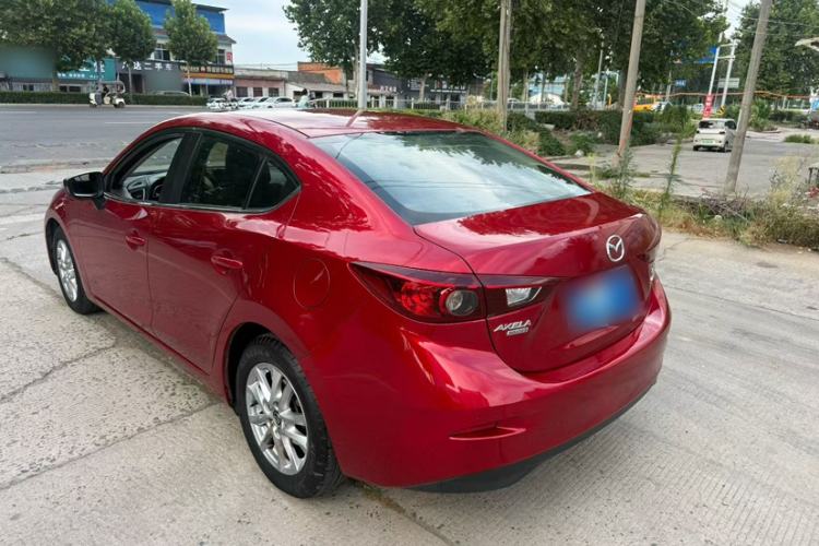 Used Mazda 3 Axela 2016 Sedan 1.5L Automatic Luxury Model Exterior 3