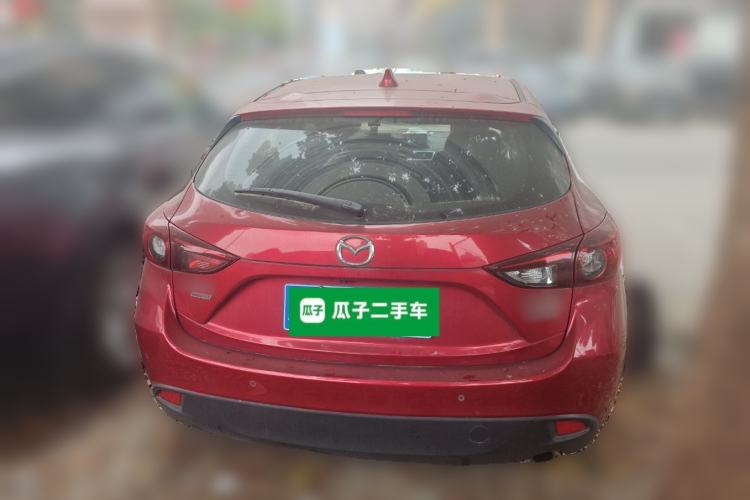 Used Mazda 3 Axela 2016 Hatchback 1.5L Automatic Luxury Model Exterior 4