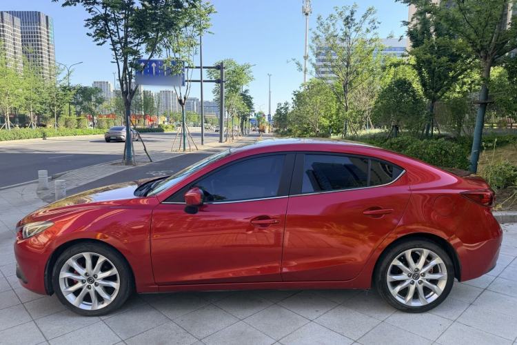 Used Mazda 3 Axela 2016 Sedan 2.0L Automatic Sport Model Exterior 4