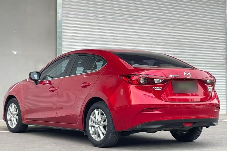 Used Mazda 3 Axela 2016 Sedan 1.5L Automatic Luxury Model Exterior 4