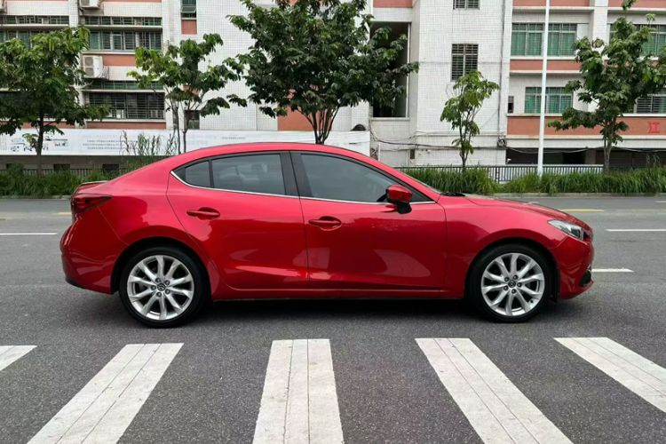 Used Mazda 3 Axela 2016 Sedan 2.0L Automatic Sport Model Exterior 4