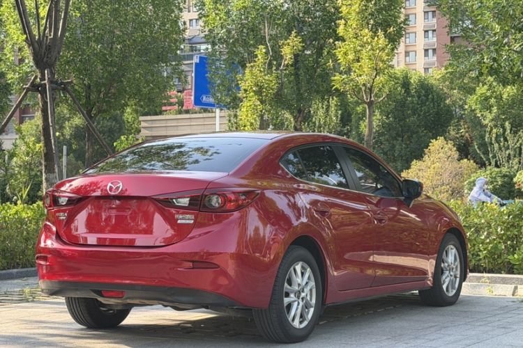 Used Mazda 3 Axela 2016 Sedan 1.5L Automatic Prestige Model Exterior 5