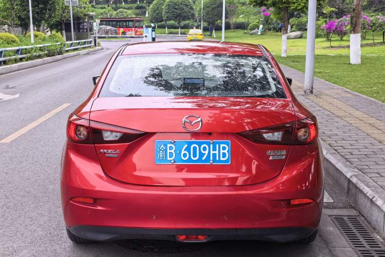 Used Mazda 3 Axela 2016 Sedan 1.5L Manual Comfort Model Exterior 6