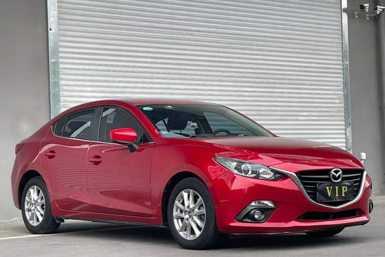 Used Mazda 3 Axela 2016 Sedan 1.5L Automatic Luxury Model Exterior 6